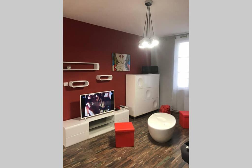 Appartement Style Pop Art Avec Garage Centre Historique Безьє Екстер'єр фото